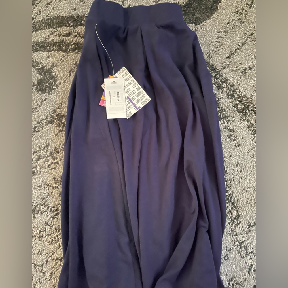 Lularoe Madison Skirt - NWT - Large